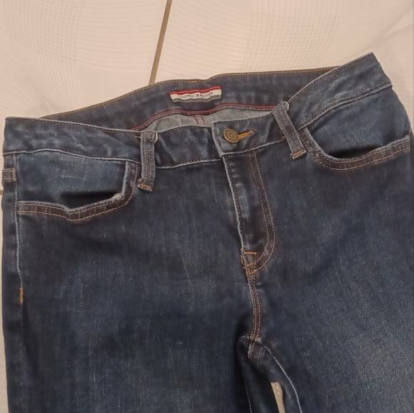 4/$80 Tommy Jeans - Size 6 - Picture 3 of 7